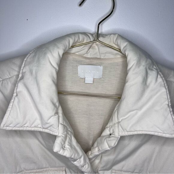 Every Point Collar Long Sleeve Button Front Puffer Jacket - Picture 4 of 10